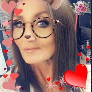 Meet your Posher, Sharon